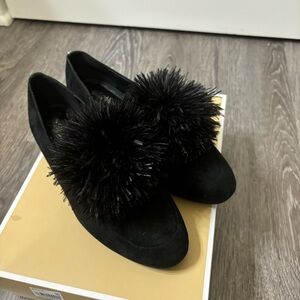Black Michael Kors Fara Pom Loafer Size 7 M Leather Suede Feathers